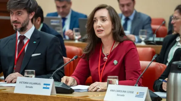 Villarruel participa del Foro Parlamentario Iberoamericano en España