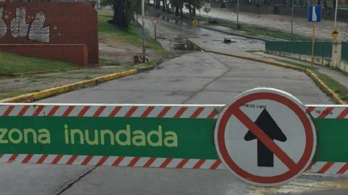 Efectúan cortes en Costanera, por la crecida del río Suquía