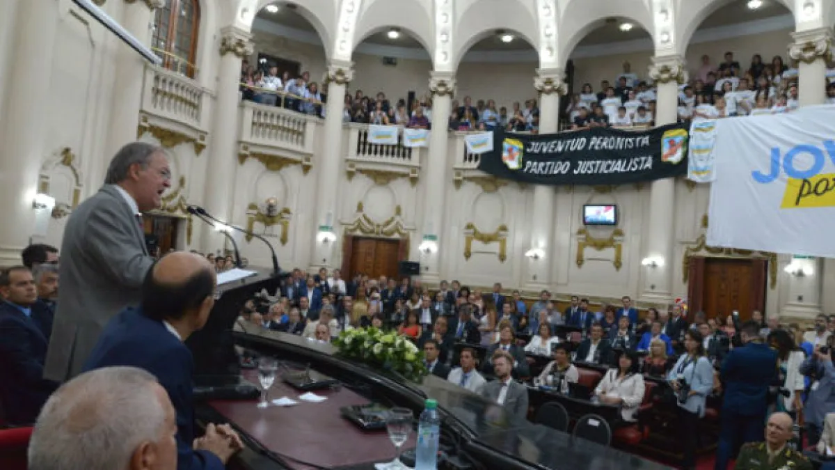 Córdoba impulsará la enseñanza de tecnologías por ley en las escuelas públicas