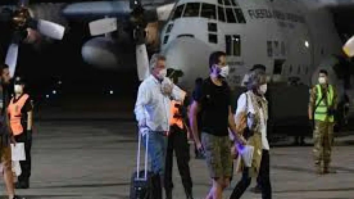 La Fuerza Aérea trajo a 71 pasajeros que estaban varados en Perú