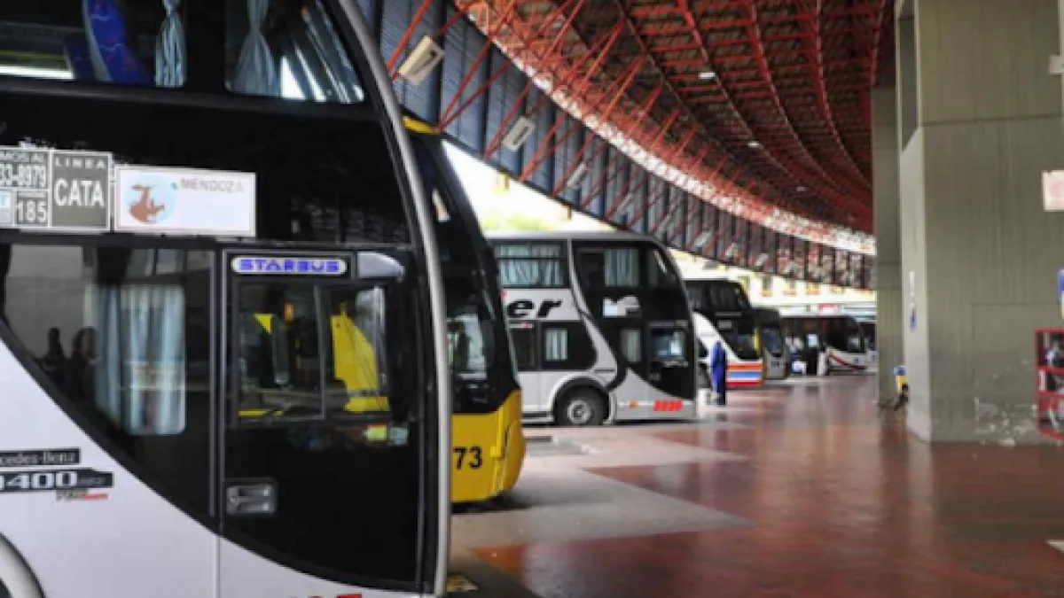 Confirman que el transporte de larga distancia no se restringirá durante la noche