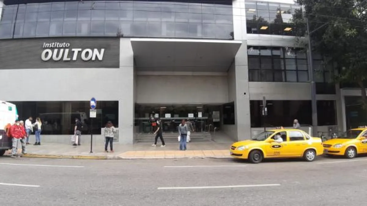 Controlaron un incendio en el Instituto Oulton
