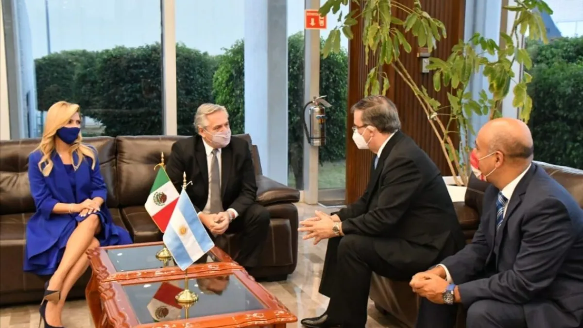 Alberto Fernández llegó a México