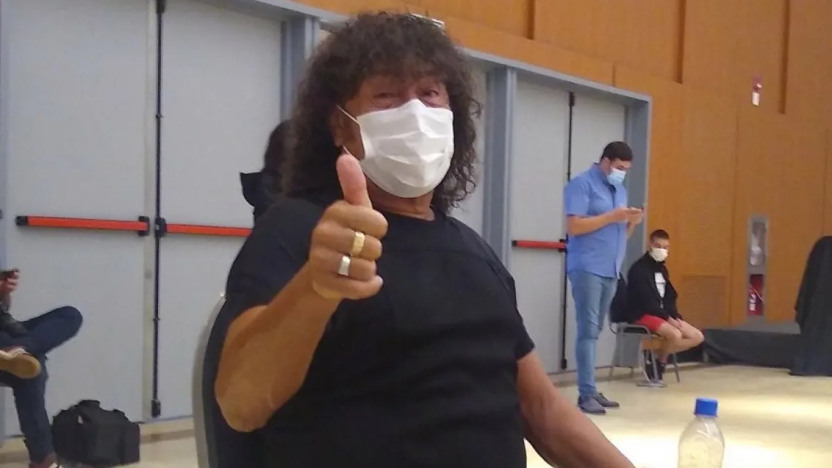 La Mona Jiménez se vacunó contra el coronavirus, "como un ciudadano más"