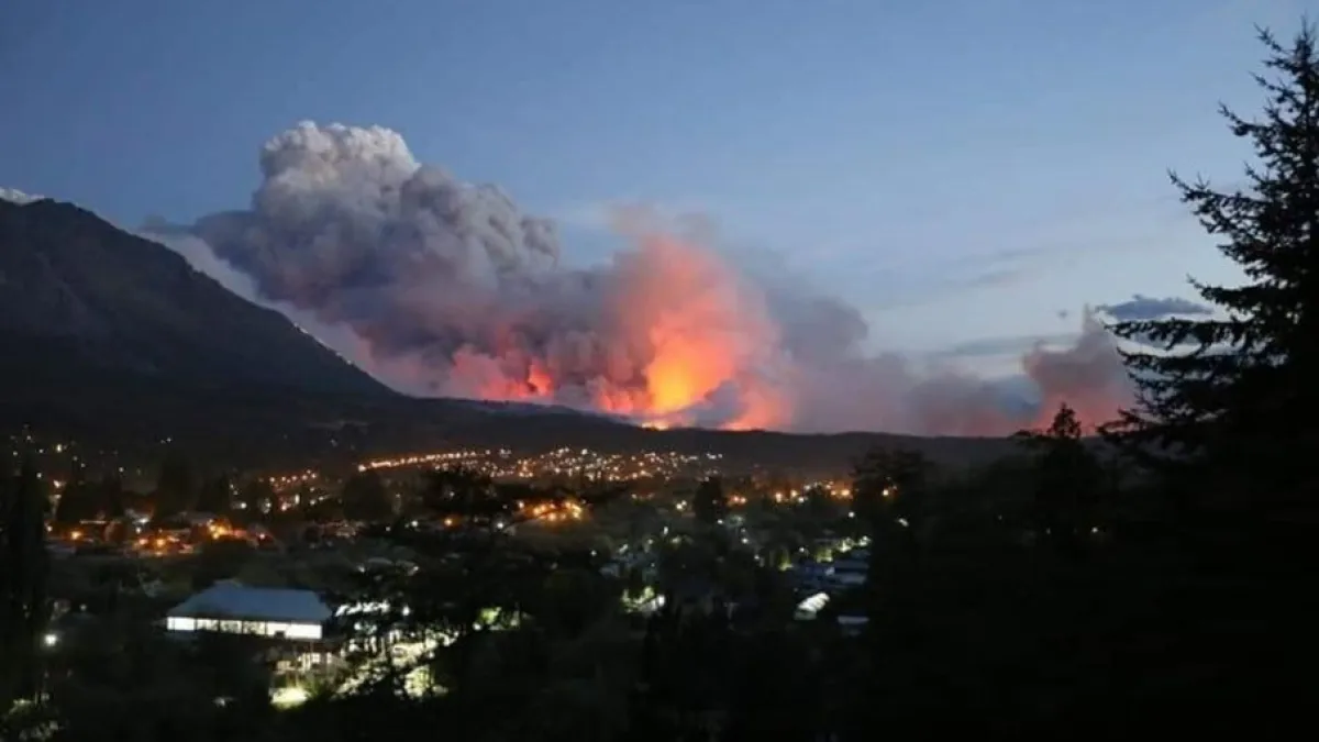 Incendios en Comarca Andina: la lluvia aplacó las llamas pero quedan focos activos