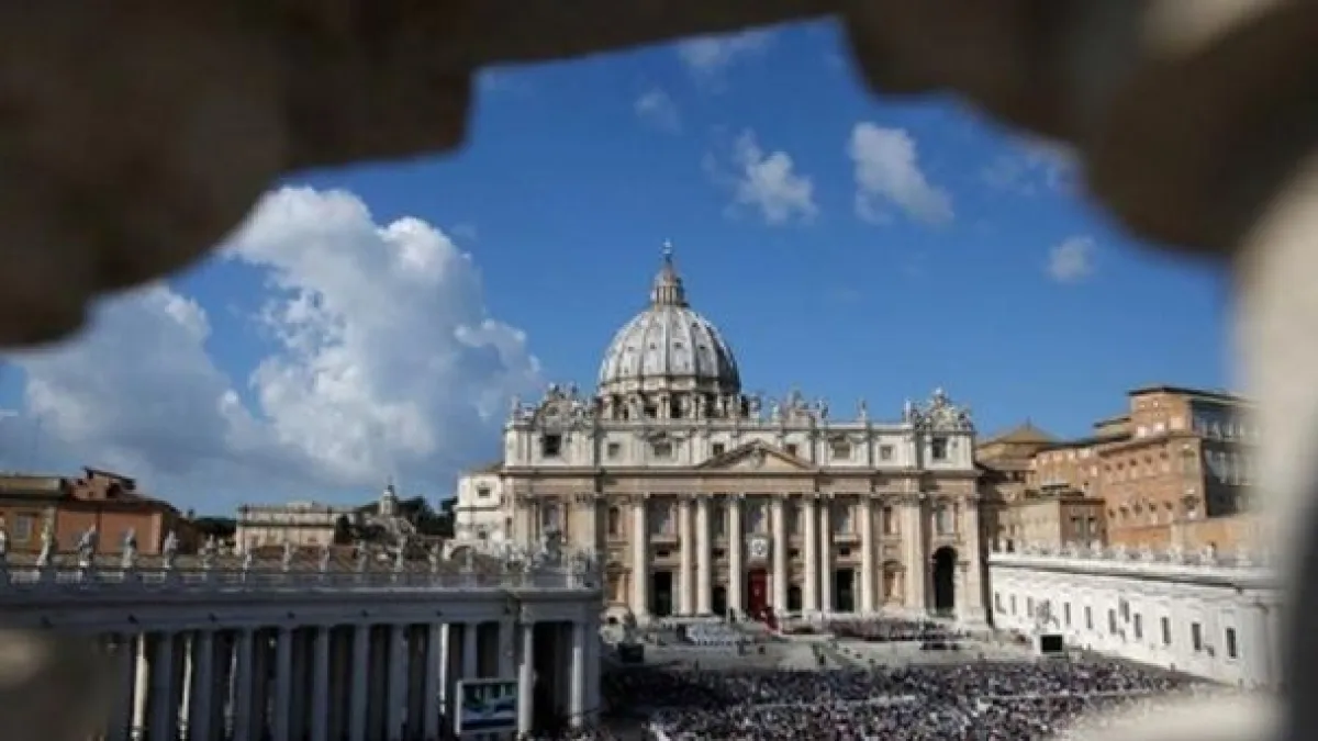 El Vaticano rechaza la bendición a parejas del mismo sexo