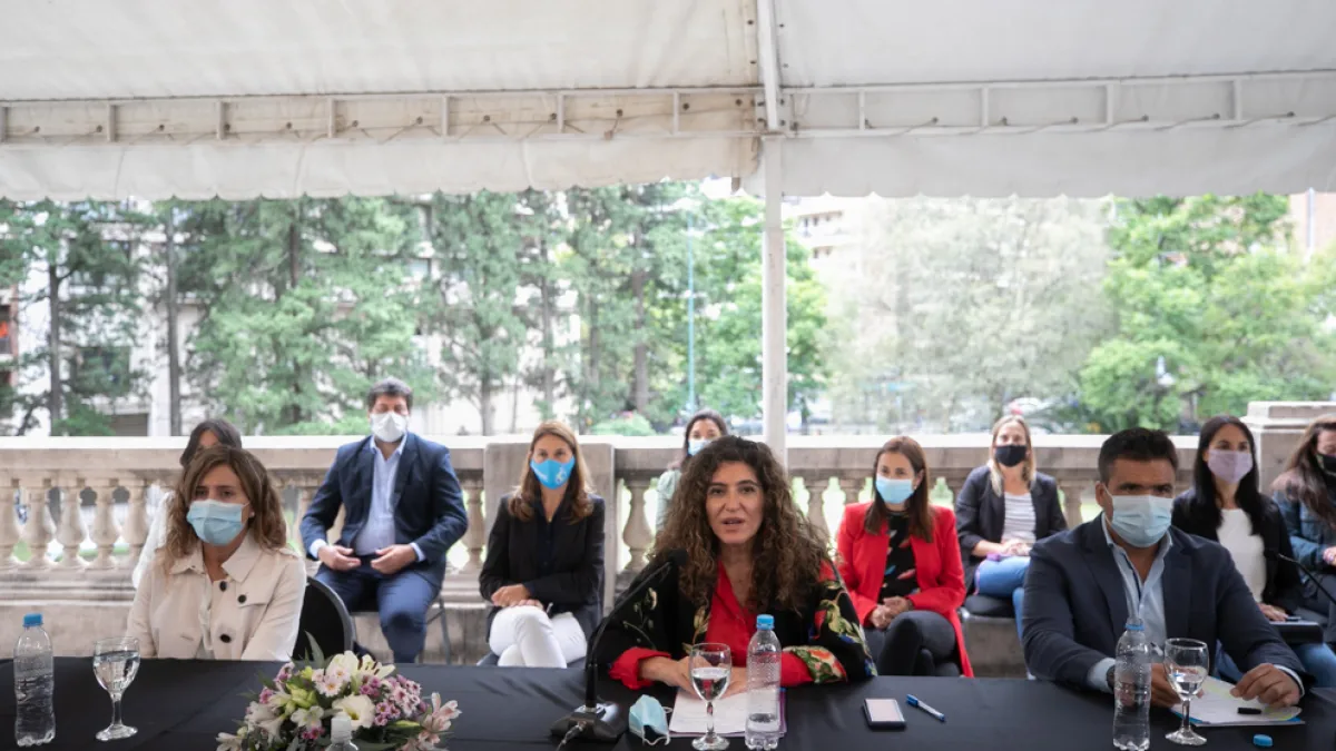 La Provincia presentó la Unidad Consultora de Género