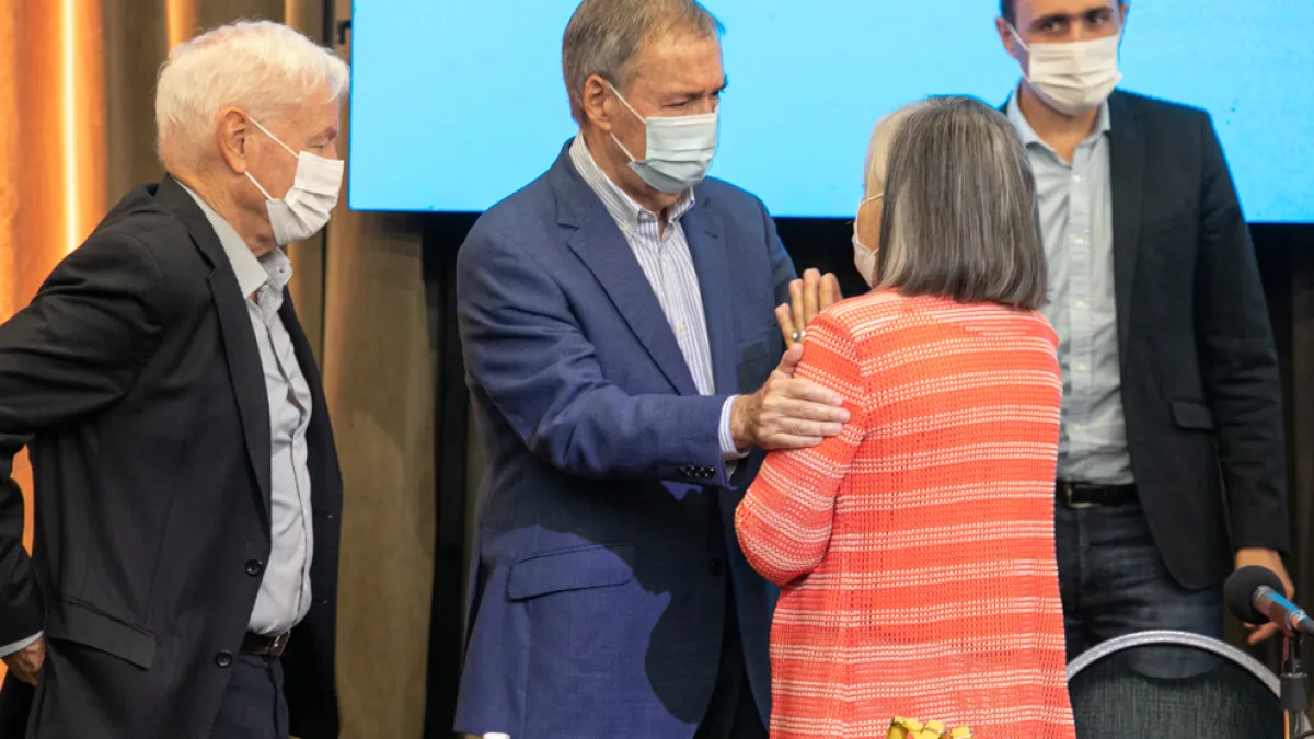 Semana de la Memoria: Schiaretti firmó un convenio con la UNC para la digitalización de actas de nacimiento