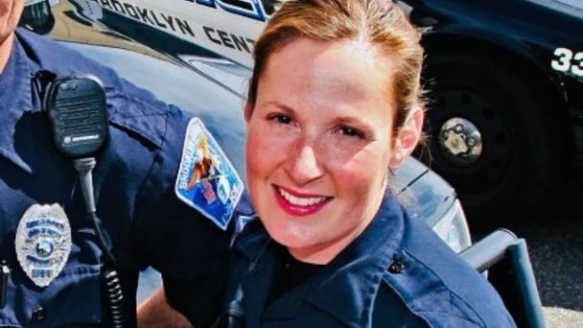 Imputarán con el cargo de homicidio a la expolicía que disparó y mató a un ciudadano afroamericano en Minnesota