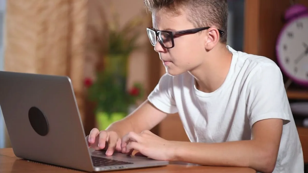 Presentan el curso en tecnologías "Adolescentes 4.0"