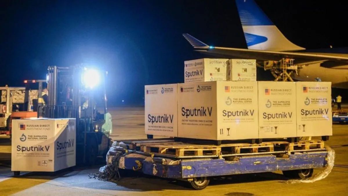 Esta noche llega un vuelo de Aerolíneas Argentinas con 818.150 dosis 1 de vacunas Sputnik V