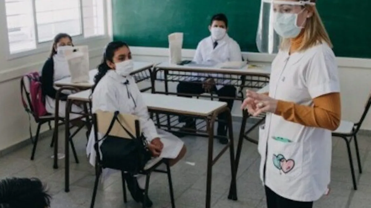 Córdoba retoma mañana la presencialidad en las aulas, con el rechazo de los gremios docentes