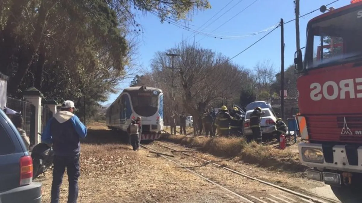 El Tren de las Sierras chocó en su primer viaje