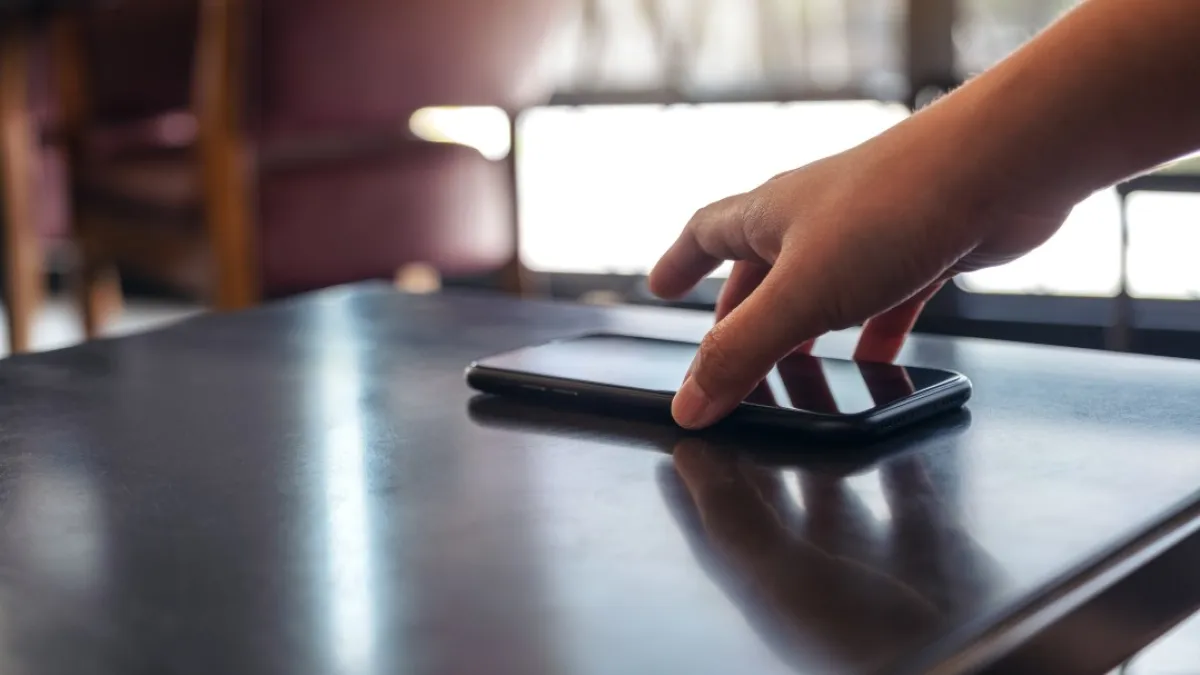 Salud advirtió sobre notificaciones falsas para tercera dosis de vacunación en Córdoba