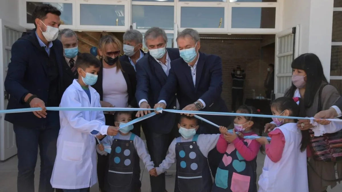 La Provincia inauguró dos nuevas escuelas en Embalse