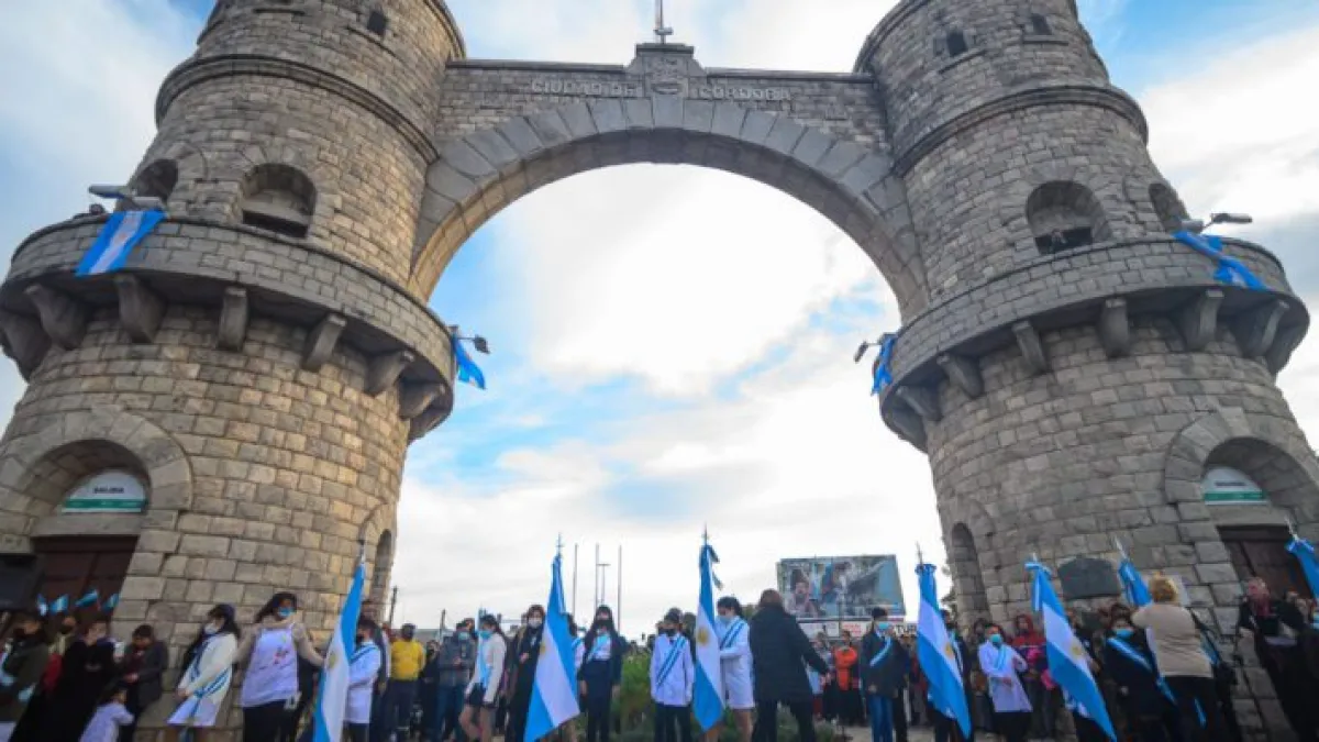 Más de 850 niños y niñas realizaron la promesa a la bandera en Empalme