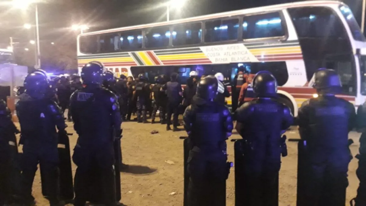 Copa Argentina: hubo incidentes entre hinchas de Banfield y la Policía de Córdoba