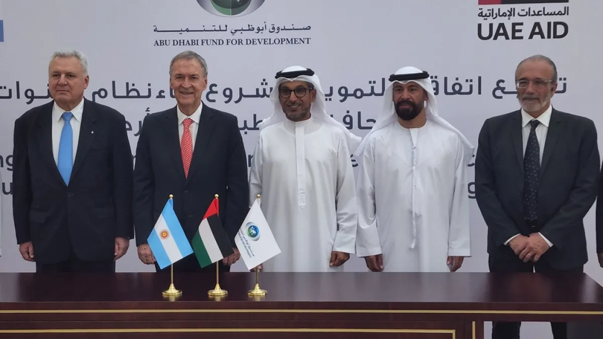 Schiaretti firmó convenios en Abu Dhabi para el avance del plan de acueductos troncales
