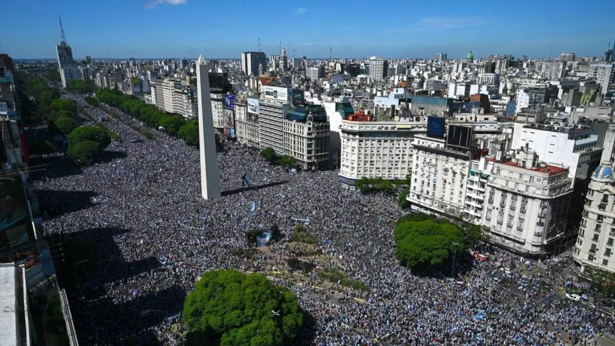 La caravana de la Selección debió ser cancelada tras la masividad y descontrol