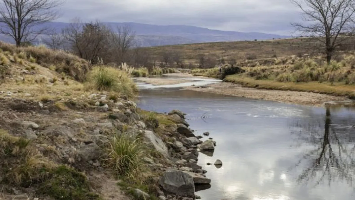 Hallaron el cuerpo de una mujer que fue arrastrada por la creciente del Río La Suela