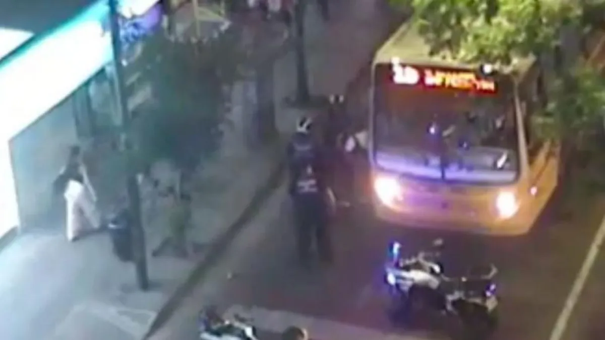 Inseguridad: detuvieron a cinco ladrones que querían escapar en colectivo