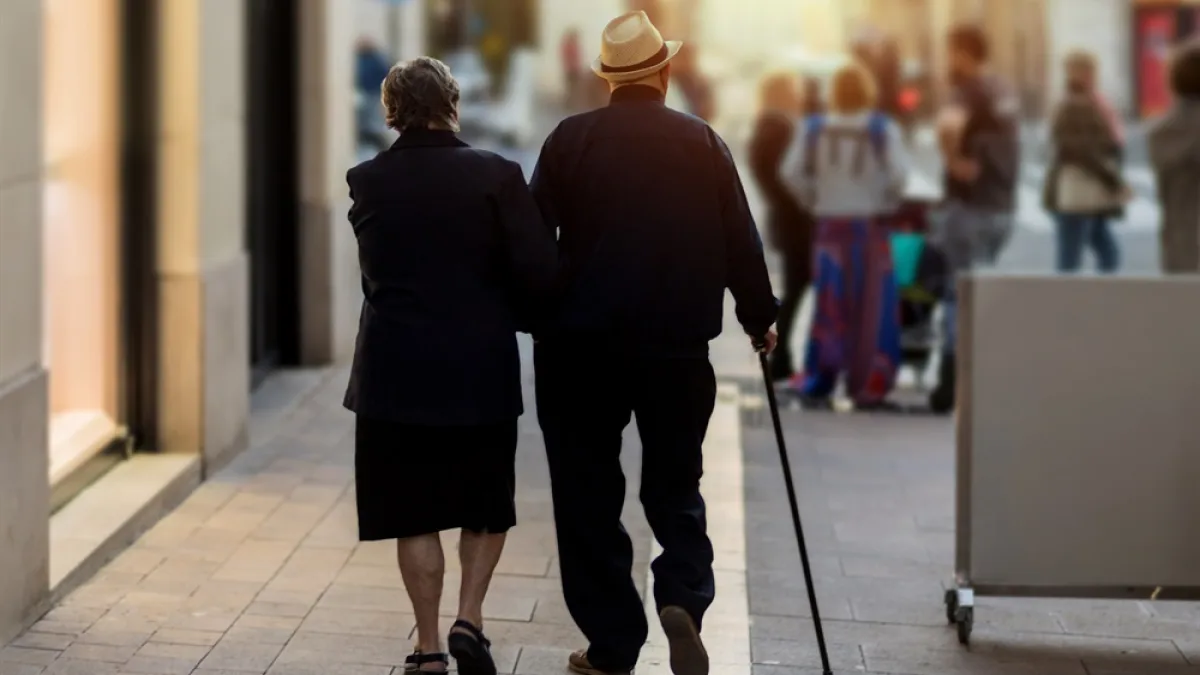 "Ciudad de mis amores" lleva de paseo por Córdoba a personas mayores