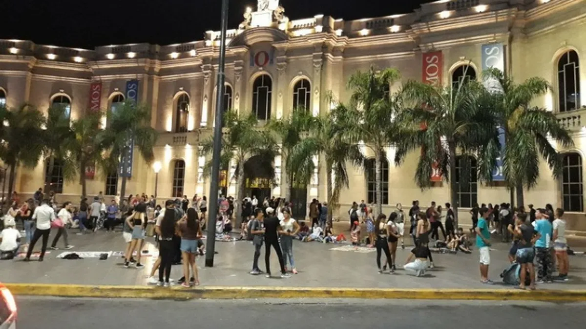 El Patio Olmos cumple 28 años: de escuela a centro comercial