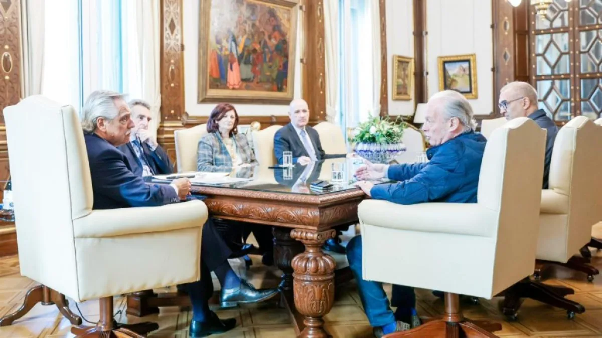 El Gobierno anunció un acuerdo salarial para estatales en tres tramos