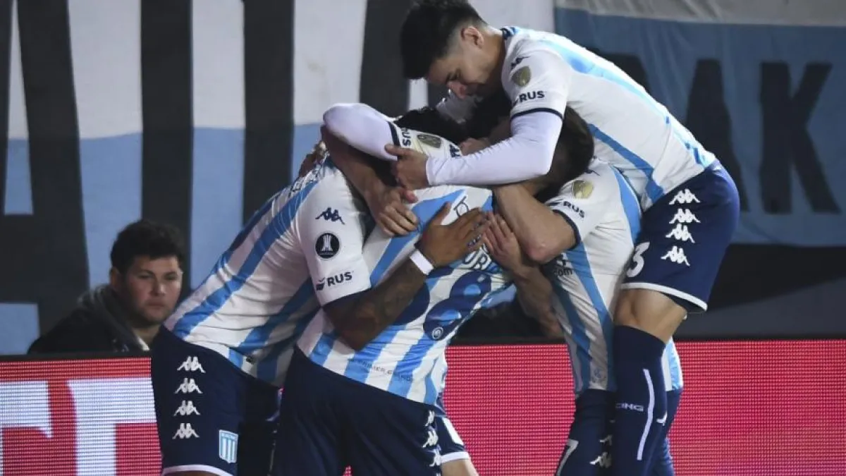 Racing goleó 3-0 a Atlético Nacional y será rival de Boca en cuartos de final