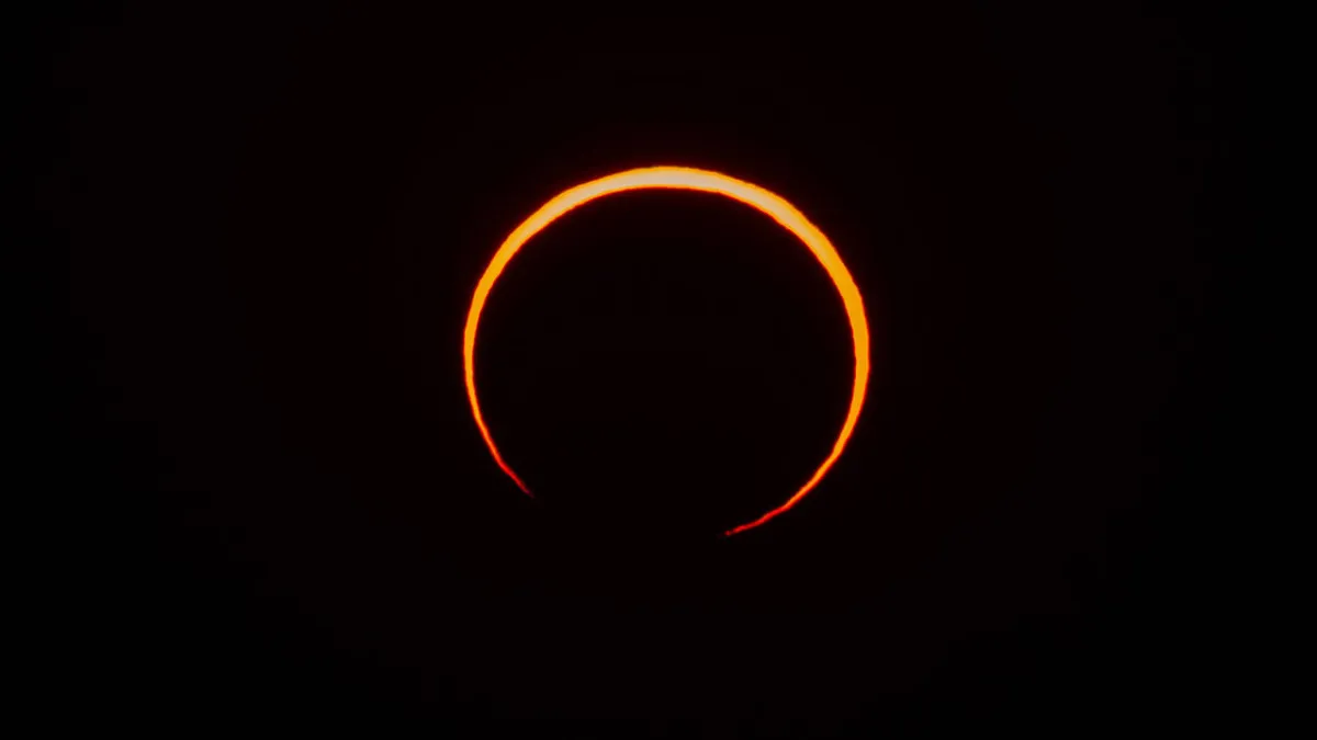 Eclipse solar anular de octubre: cuándo es y cómo verlo