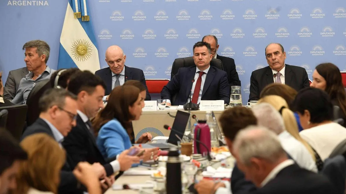 Continúa el debate de la ley ómnibus: cuándo saldría el dictamen