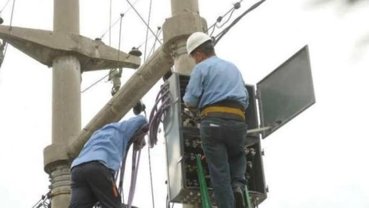 Reportan cortes de luz en Córdoba por una falla en la línea de alta tensión