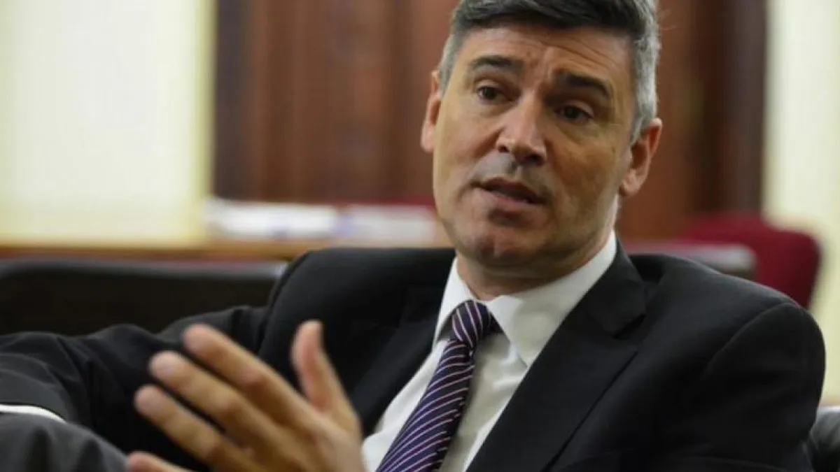 Passerini calificó de "inviable" el precio del boleto tras reunirse con intendentes del interior del país