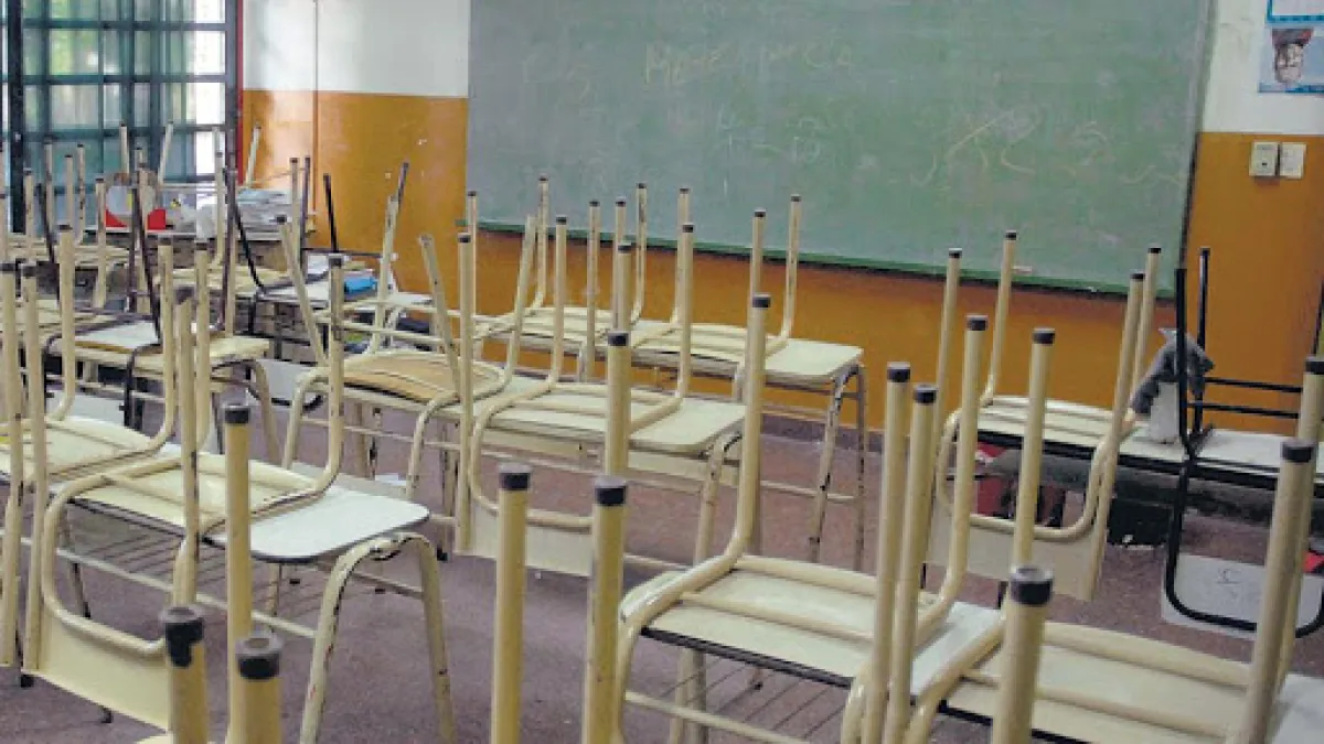Gremios docentes nucleados en la CGT paran en todo el país
