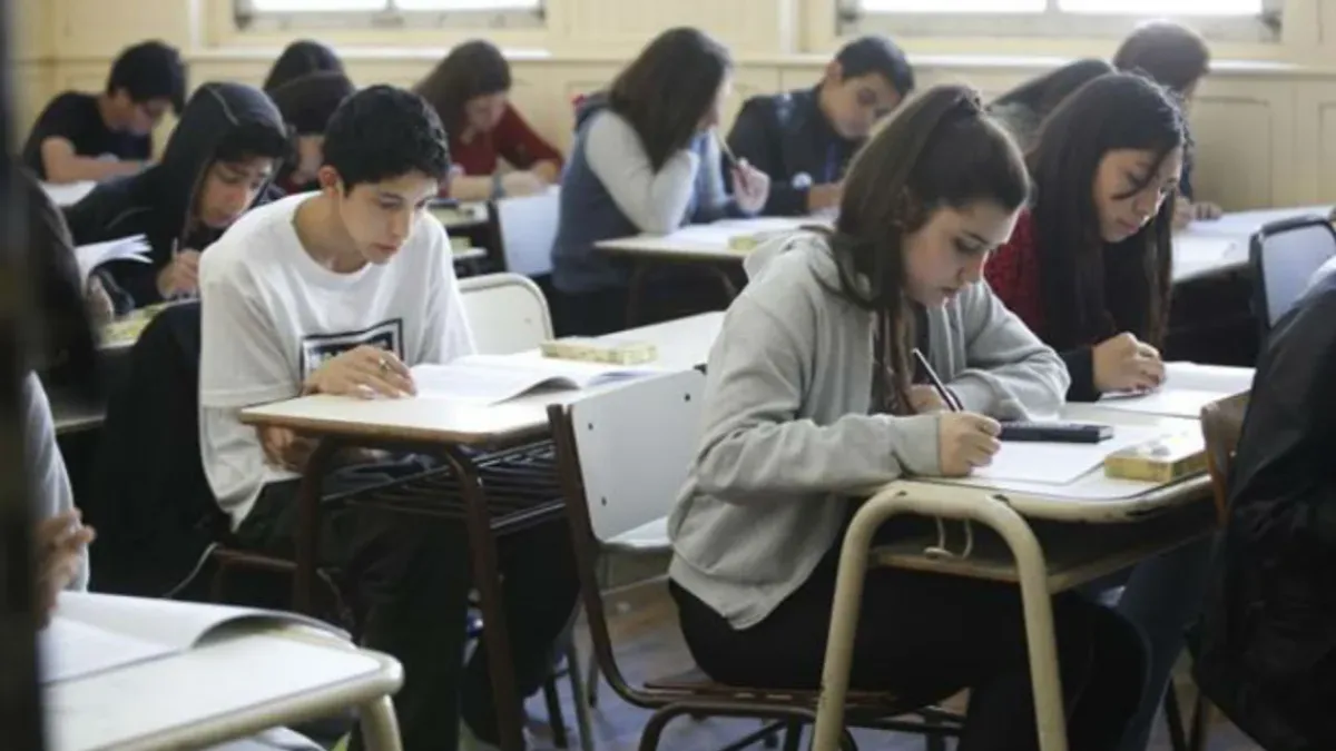 Más de 15.000 estudiantes pasaron de escuelas privadas a públicas este año en Córdoba