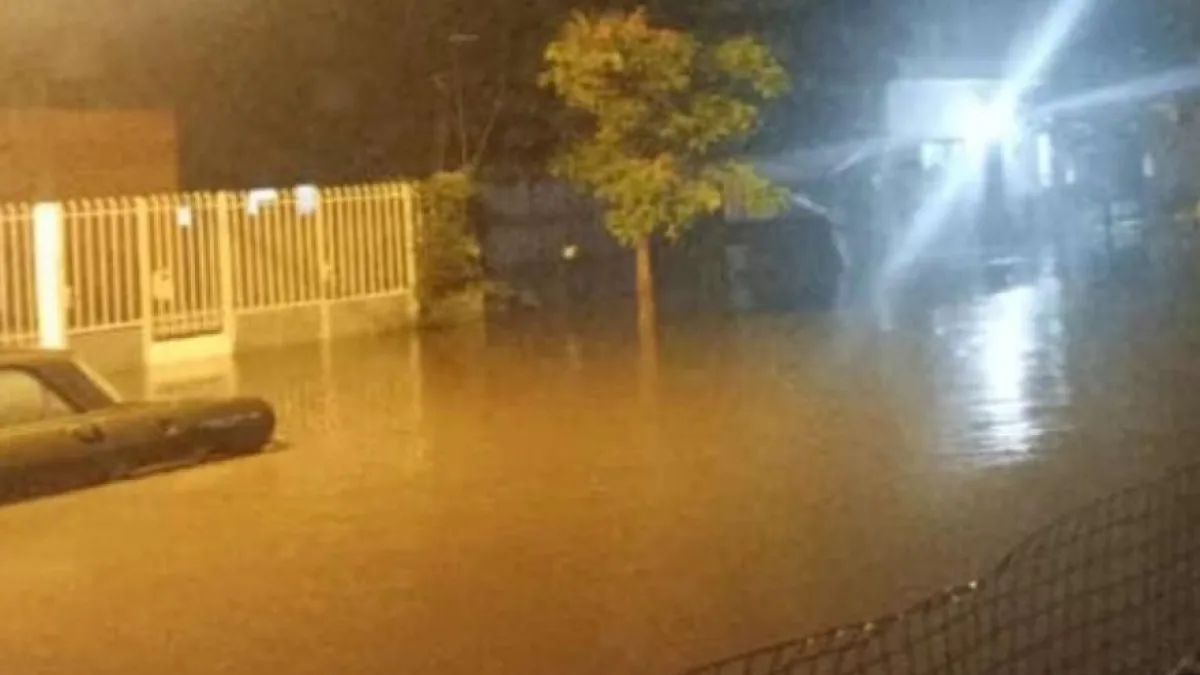 Temporal en el AMBA: una mujer fallecida, inundaciones y voladura de techos