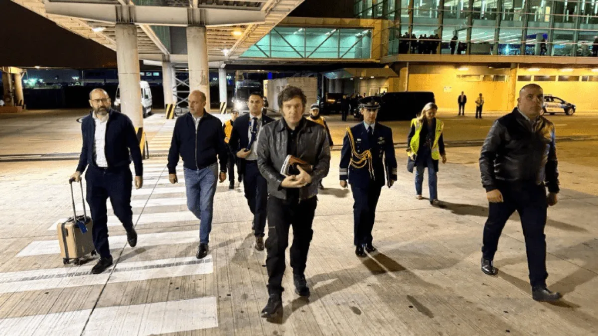 Milei llegó a Miami para recibir una distinción y encontrarse con Elon Musk