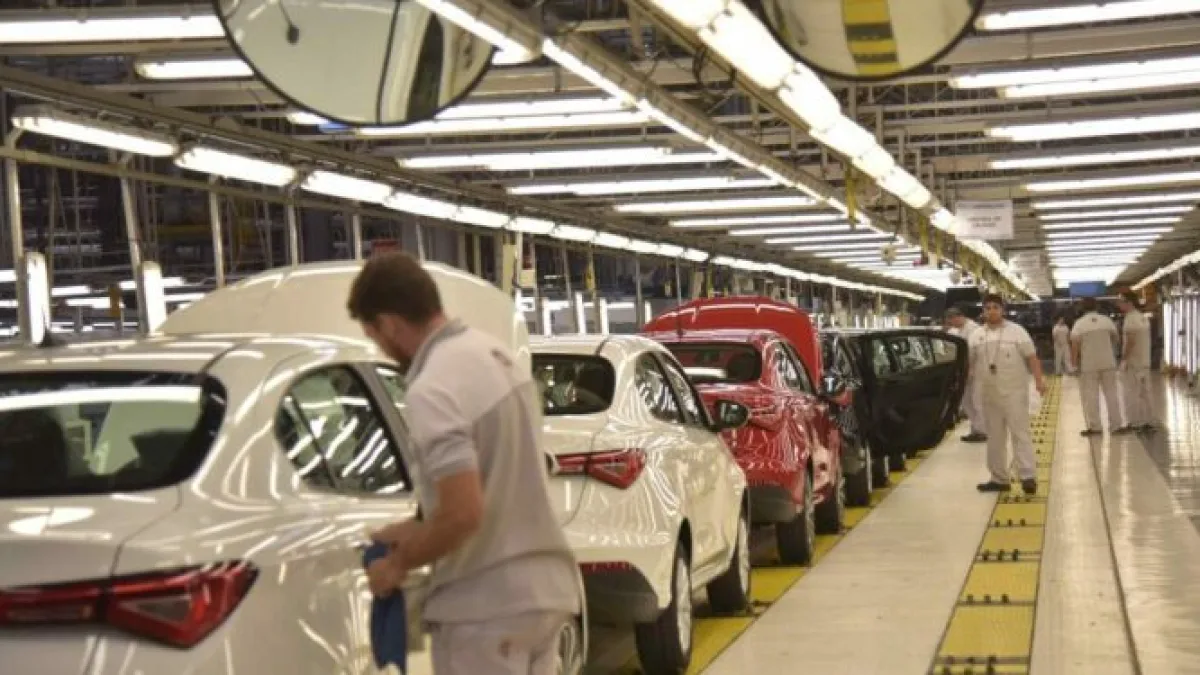Fiat frenó la producción de Cronos en Córdoba