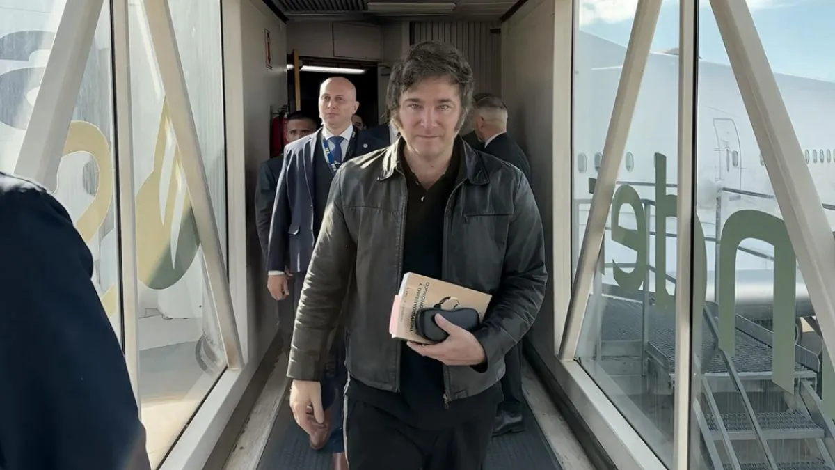 El presidente Javier Milei llegó a España para participar de una cumbre del partido de derecha Vox