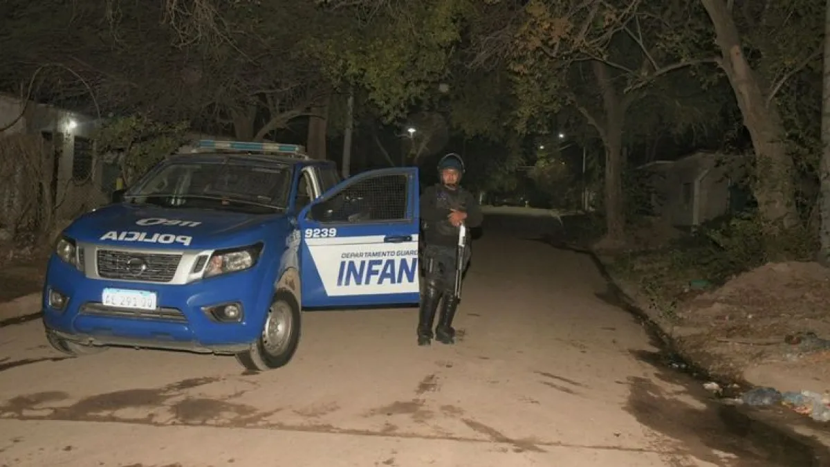 Efectúan un operativo en Villa La Lonja por estafas digitales y robos