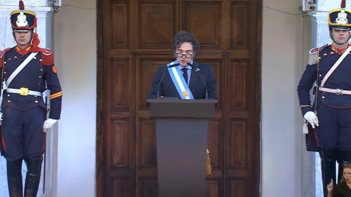 El presidente Milei encabezó el acto central por el 25 de mayo desde el Cabildo de Córdoba