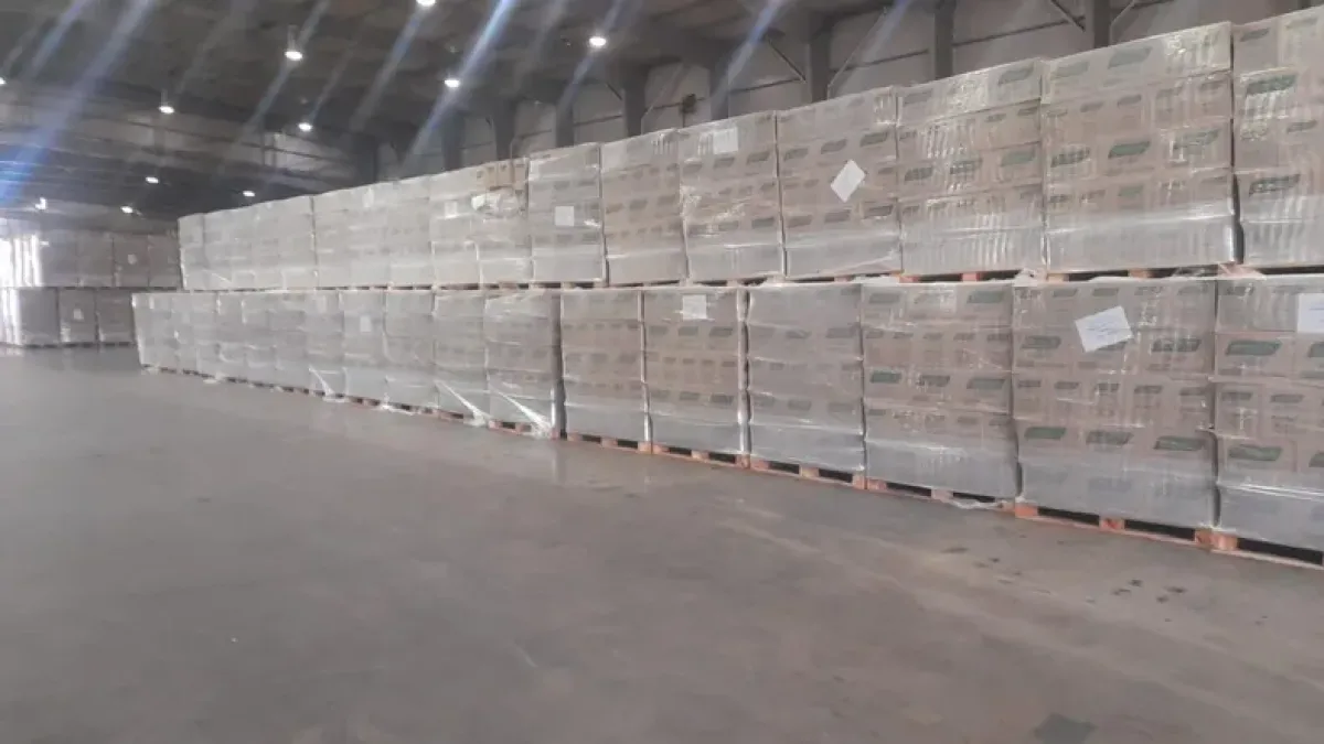El Gobierno repartirá los alimentos acopiados en depósitos