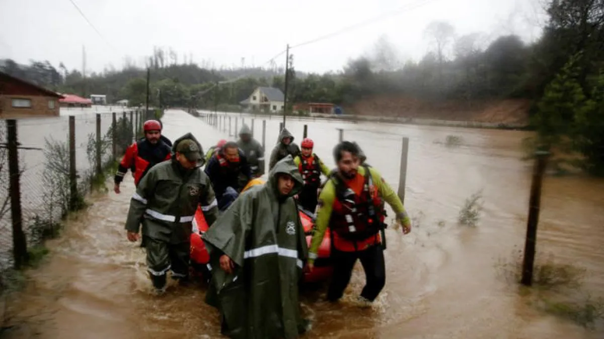 Fuertes lluvias asolan a Chile: un muerto y cientos de evacuados