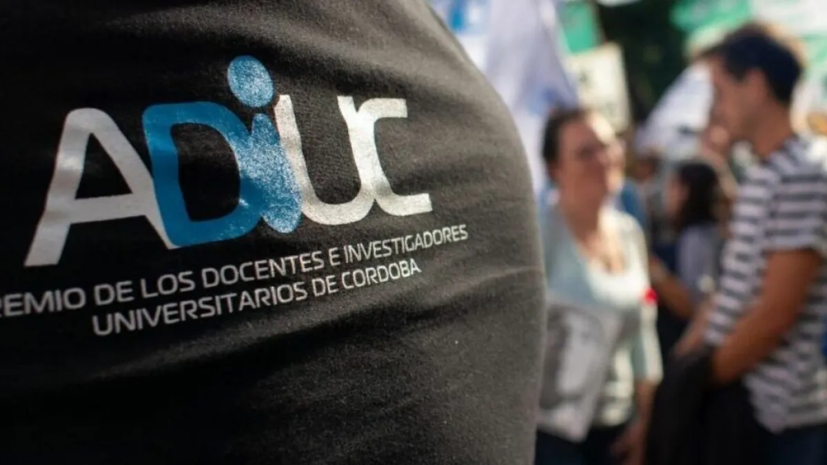 Docentes e Investigadores de Adiuc realizan un paro de 24 horas