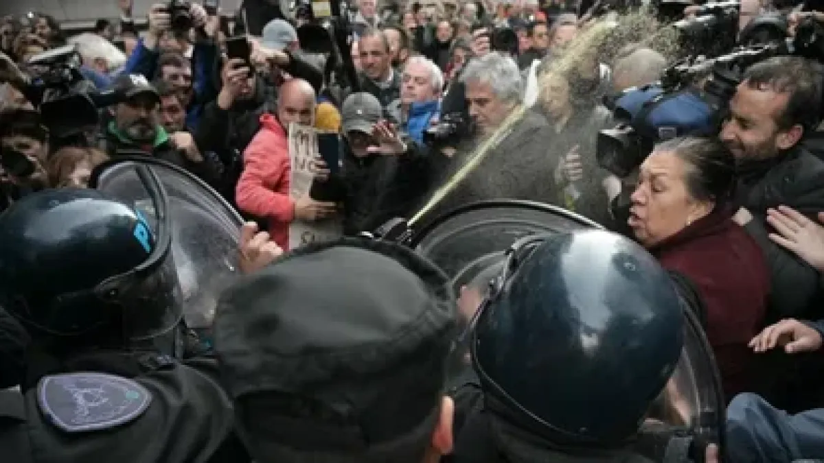 Nuevos incidentes frente al Congreso con los jubilados