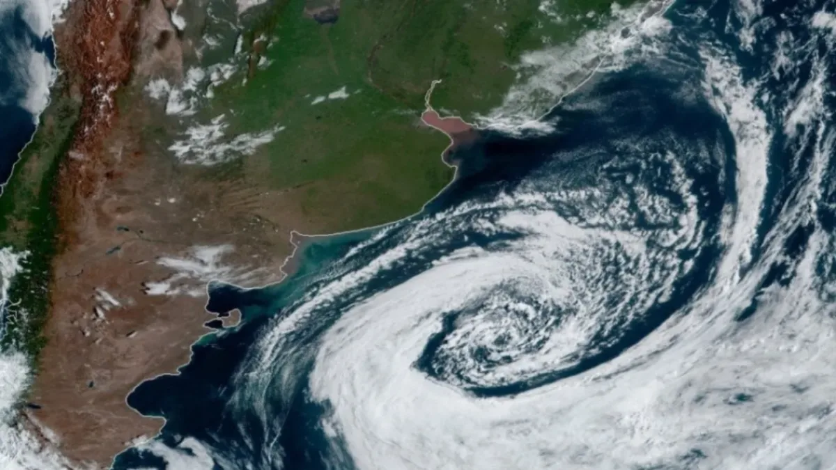 Anuncian la llegada de un ciclón extratropical que traerá un frente frío a la Argentina