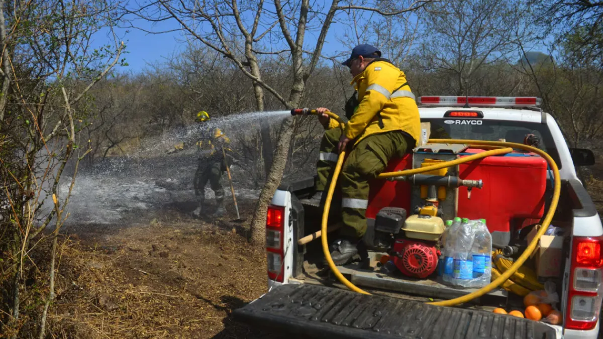 Continúan activos los incendios en Chancaní y San Marcos Sierras