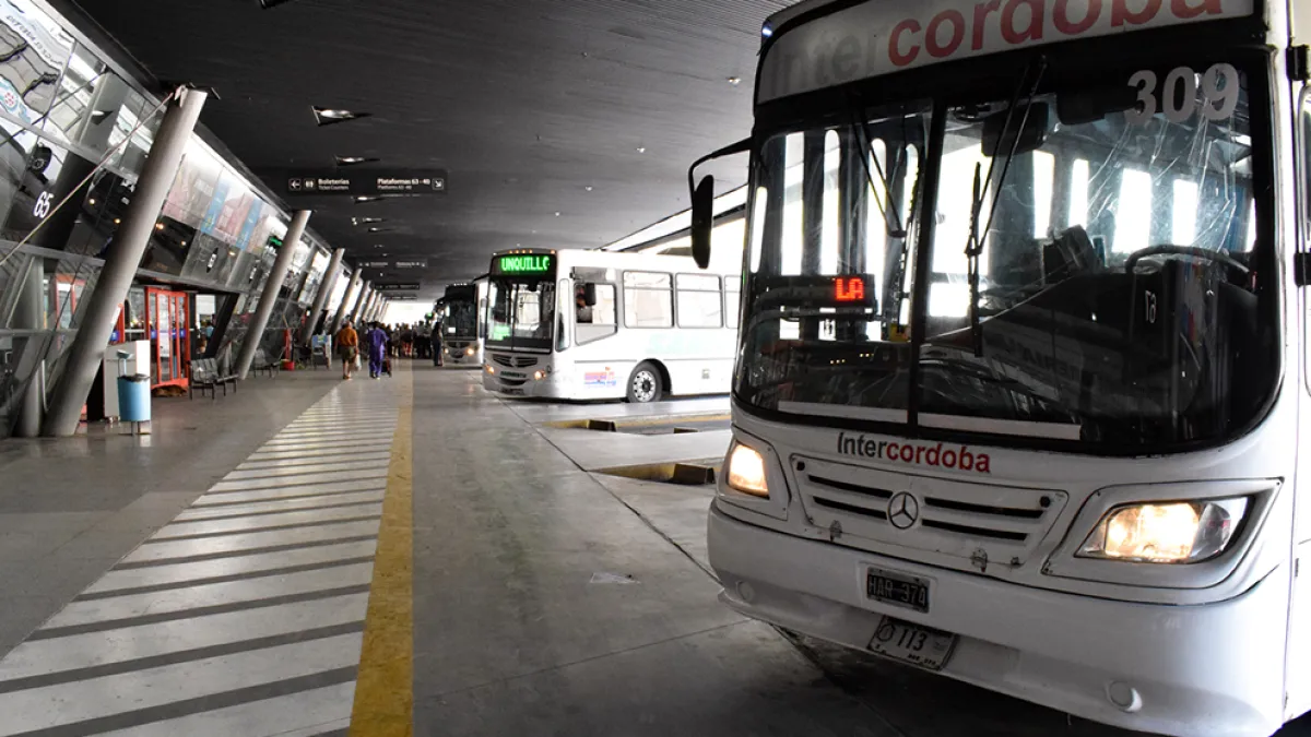 Interurbanos: sin servicio en Córdoba por la adhesión al paro nacional