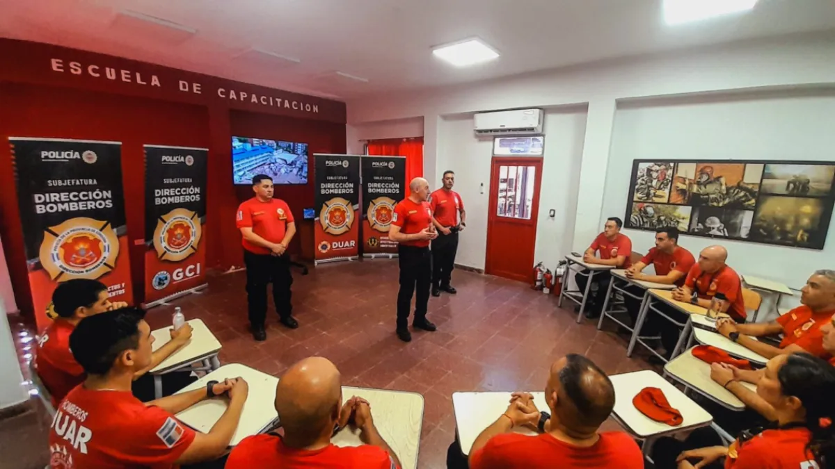 Bomberos de Córdoba colaboran en tareas de rescate en Villa Gesell
