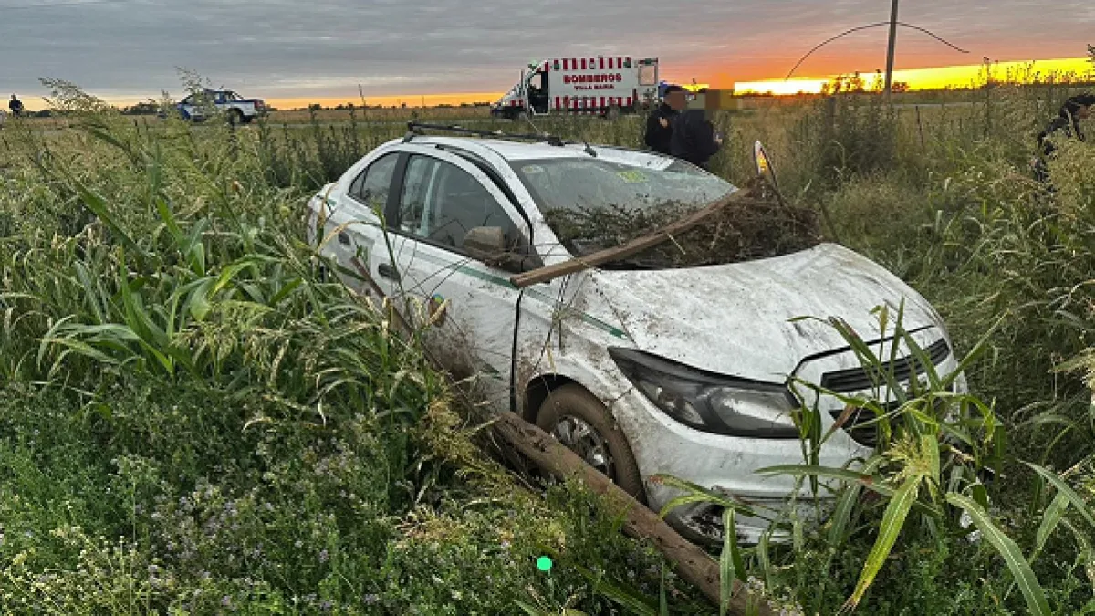 Un taxista se desvaneció, volcó y murió